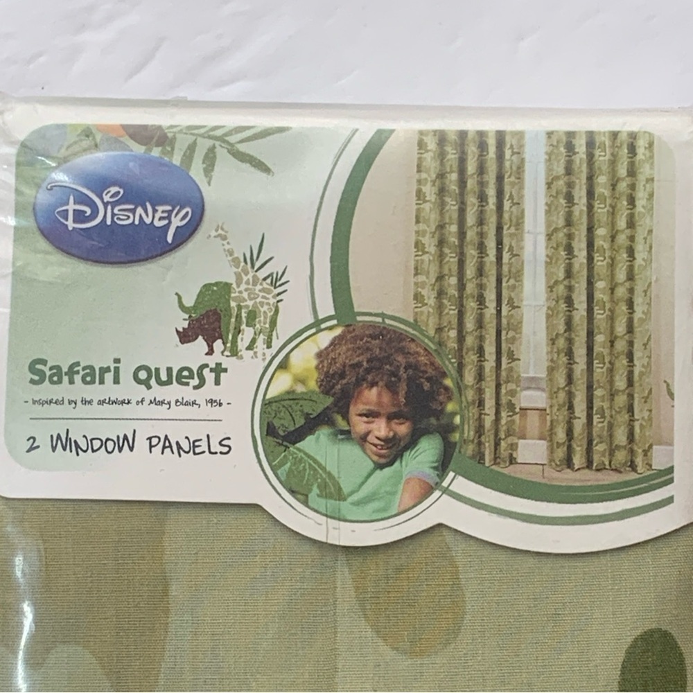 Disney Window Panels Safari Quest Green Camo Kids NWT - Picture 3 of 9